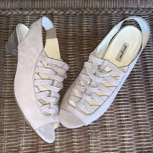 NEW $299 Paul Green Women’s 5.5 US 8 Nubuck Leather Low Kitten Heels Sandals - Picture 1 of 11