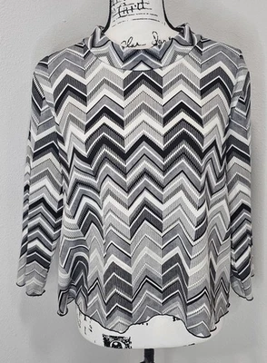 Vince Camuto Women's Aztec Cropped Crew Neck Blouse Size Xl - Imagem 1 de 4