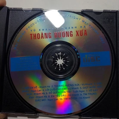 Thoang Huong Xua - Vu Khanh & Khanh Ha 1992 Vietnamese Music CD  - Image 1 of 4