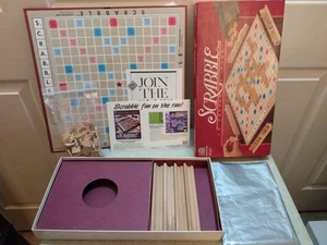 Vintage 1989 Milton Bradley Scrabble Crossword Game Complete 100 Tiles 4 Racks - Picture 1 of 10
