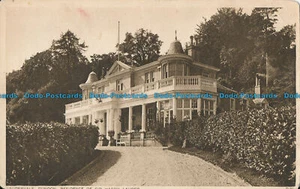 R022427 Laudervale Dunoon Residence of Sir Harry Lauder. Dennis. 1932 - Picture 1 of 2