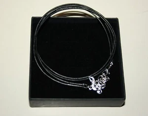 Braccialetto in Cuoio Con Ciondolo Chiave Violino in Argento - Vienna World Simb - Foto 1 di 1