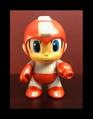 MINIFIGURA KIDROBOT ROJO MEGAMAN VINILO 3" EXCLUSIVA DE BOOTCRATE Foto 1 de 4