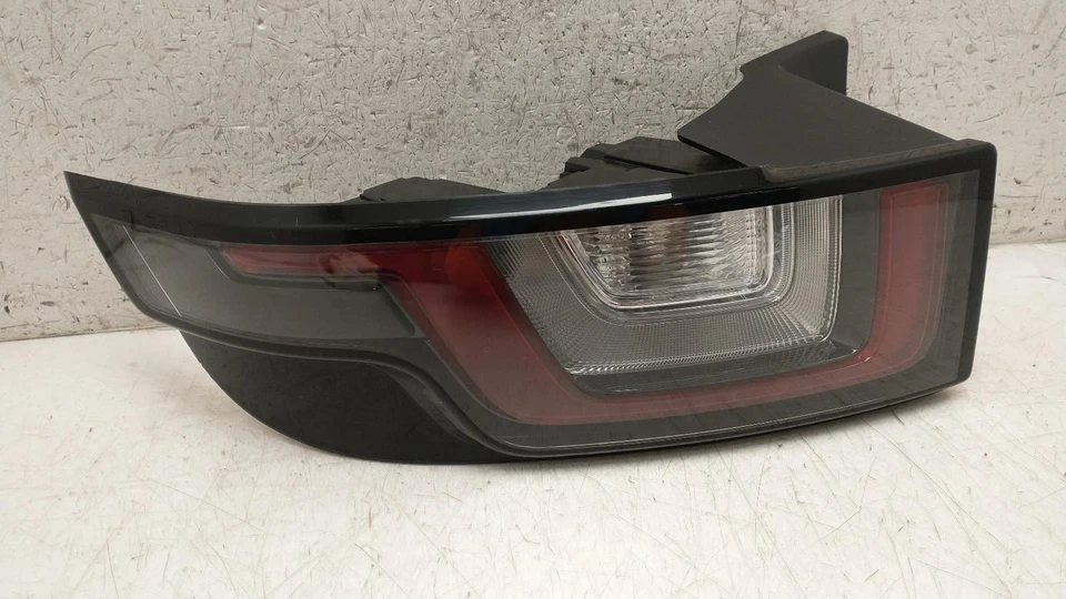 RANGE ROVER EVOQUE PASSENGER TAIL LIGHT LAMP  LEFT Unknown 2016 LAND ROVER 2015- - Image 1 of 4
