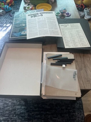 Avalon Hill SPEED CIRCUIT Bookshelf Board Game Vintage 1977 Close To Complete - Image 1 of 4