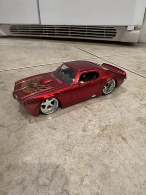 JADA BTM 1972 PONTIAC FIREBIRD TRANSMISIÓN AM ROJO RUEDAS CROMADAS 1:24 SIN CAJA Foto 1 de 4