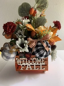 Fall Autumn Pumpkins Small Wood Crate Tiered Tray Florals Buffalo Check Grey New - Picture 1 of 12
