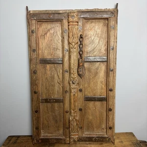 Pair Of Vintage Wooden Window Shutters - Medieval Style - Rustic Wooden Feature - Picture 1 of 12