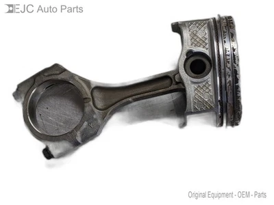 Right Piston and Rod Standard From 2016 Subaru Outback  2.5 - Image 1 of 4