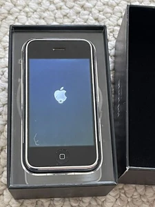Apple 1st Gen iPhone 2G - 8 GB MA712LL/A A1203 - Matching IMEI & Matching Box - Zdjęcie 1 z 21