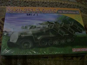 Dragon Sd.Kfz.251/2 Ausf.C con marco de lanzamiento 40 armadura 1/72 escala #7306 kit modelo - Imagen 1 de 2