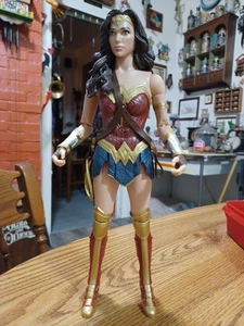 Figura de 12 pulgadas de Wonder Woman (Gal Gadot), DC Comics Multiverse, Mattel 2016 suelta - Imagen 1 de 16