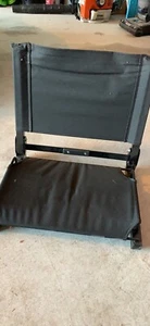The Stadium Chair Company Bleichsitz mit gepolstertem Sitz und Komfortrückenlehne - Bild 1 von 3