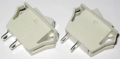 2 X 125V 15A Rocker Switch - SPST Switch - 250V 10A - Snap-in Panel Mount Switch - image 1 of 4