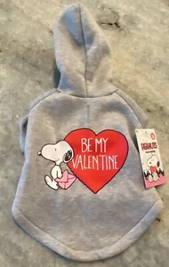 PEANUTS PRINT VALENTINES DAY GRAY HOODIE "BE MY VALENTINE" Puppy/Dog MEDIUM NWT - Picture 1 of 4