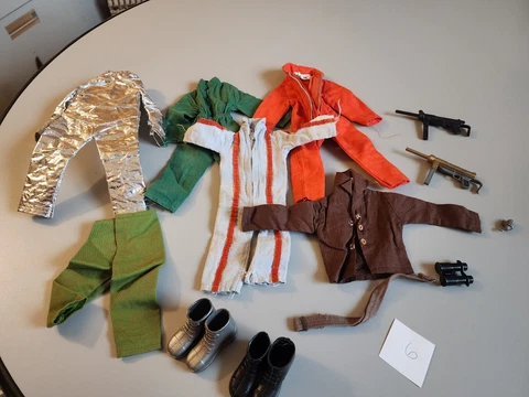 Vintage GI Joe 1964 - 1974 Military & Adventure Team Gear Lots Hasbro 6 0f 6 Cover