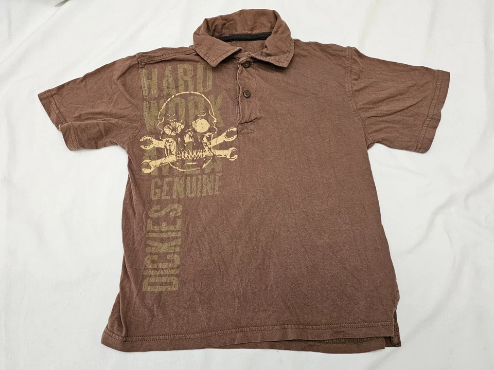 Camiseta para niño talla 8 genuina marca Dickies trabajo duro calavera y huesos cruzados Foto 1 de 1