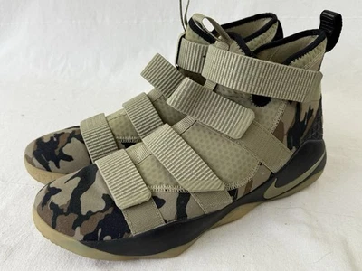 Nike Zapatos Para Hombres 14 LeBron Soldier 11 Camuflaje Caqui Negro Baloncesto 897644-200 Foto 1 de 4