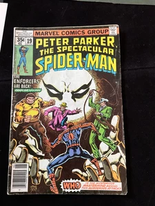 PETER PARKER,THE SPECTACULAR SPIDER-MAN # 19  -THE ENFORCERS ARE BACK - Picture 1 of 3