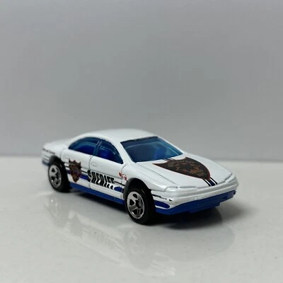 1995 - 1999 年 Olds Oldsmobile Aurora 收藏品 1/64 比例压铸 Diorama 模型 — 第 1/4 张图片