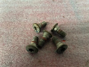 YAMAHA FZ1 DISC BOLTS FZ1N FZ1S DISC BOLTS FZ1 2D1 FAZER DISC BOLTS YAMAHA BOLTS - Picture 1 of 1