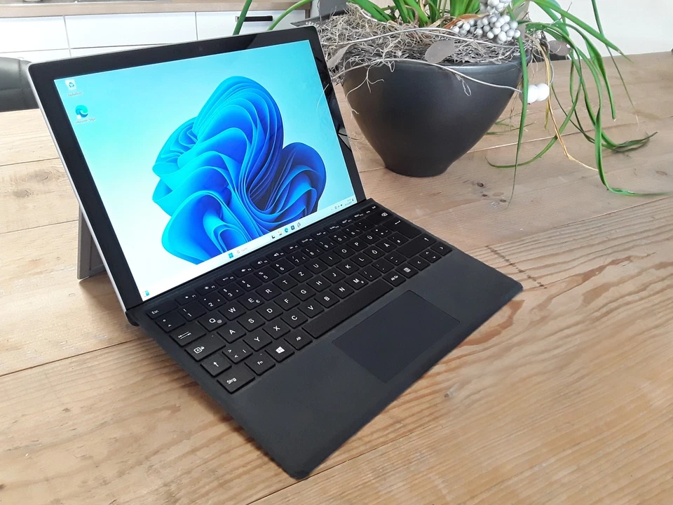 Microsoft Surface Pro7 1866 12,3" Touch I5-1035G4 8GB RAM 256GB NVMe SSD IR-Cam - Immagine 1 di 4