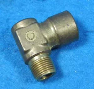 2 Pieces -3/8" Brass Street Elbow Fitting, Cajon/Swagelok B-6-SE - New - Picture 1 of 4