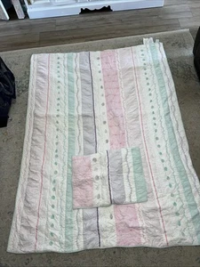 POTTERY BARN KIDS Twin Quilted Comforter Std Sham Stripes SPRING - Picture 1 of 16