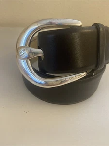 MICHAEL KORS genuine Black leather women Sz S belt 1.5”W 37”L 5 Oversized Hole - Picture 1 of 15