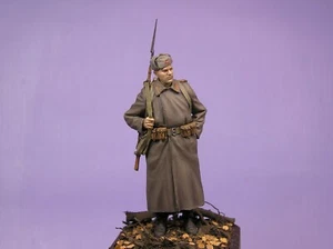 Panzer Modell 35042 1/35 Red Army Man, Winter 1943-45 - Bild 1 von 3