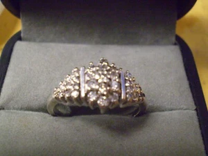 10K White Gold Ladies 34 Diamond Cluster Ring      3.4 grams - Picture 1 of 5