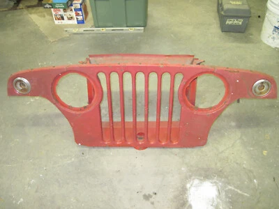 1966-71 JEEP COMMANDO HEADER PANEL TURN SIGNAL GRILLE FLAT FRONT LITTLE NO RUST Foto 1 de 4