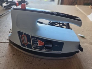 LUZ DE VAPOR PORTÁTIL GENERAL ELECTRIC DE COLECCIÓN N PLANCHA FÁCIL - Imagen 1 de 3