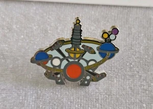 Walt Disney World Tiny Kingdom Series 4 Tomorrowland Astro Orbiter Disney Pin - Picture 1 of 2