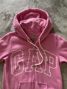 GAP Hoodie Womens Small Pink Full Zip Logo Spellout Fleece Pockets Streetwear - Picture 1 of 10