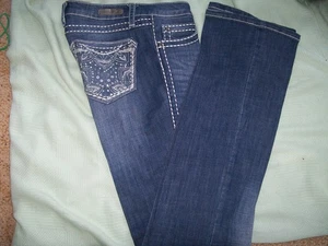 WRANGLER ROCK 47 WOMAN'S JEANS-5-POCKET STYLE W/POCKET BLING-SIZE 29 X 34 - Picture 1 of 12