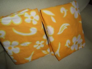 POTTERY BARN TEEN WAHINE ORANGE YELLOW HIBISCUS FLORAL (2PC) TWIN SHEET SET - Picture 1 of 7