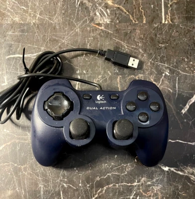 Logitech Dual Action Navy Blue G-UD8 USB Game Controller Excellent Condition - Image 1 of 3