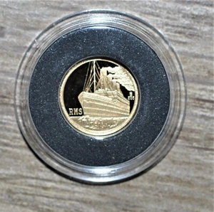 Titanic Mini Gold Coin-Sinking of the Titanic and facsimile menu from Titanic - Picture 1 of 4