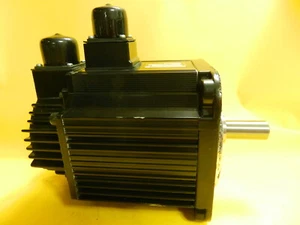 [Neu andere] OMRON/R88M-W60010H-S2/AC SERVOROMOTOR, 600W, alter Lagerbestand, 1 Stück - Bild 1 von 7