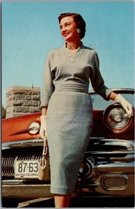 c1950s Women's Clothing Ad Postcard "MATCH-MATES by Suzanne of British Columbia" - Picture 1 of 2