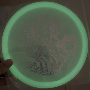 Discraft Glo Z Buzzz 2022 Halloween Chucky Special Edition Disc Golf Mitteltöner - Bild 1 von 4