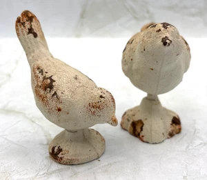 Vintage Cast Iron Bird Pair Figurines Distressed White Cottage Heavy Rustic - Picture 1 of 19