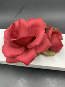 E&R Golden Crown Italy Porcelain Roses Figurine Vintage Handcrafted Floral - Picture 1 of 9