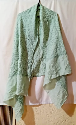 Kim Seybert NYC bufanda verde menta envoltura 100% lana delicado bordado Foto 1 de 4