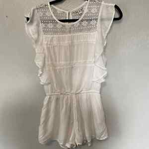 American Eagle Outfitters White Lace Ruffled Romper Size XXS 0205