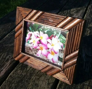 Reclaimed teak wood 7 x 5 photo frame for use landscape or portrait - Picture 1 of 3