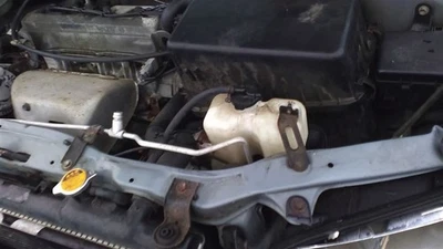 Coolant Reservoir Fits 96-00 RAV4 27074262 Foto 1 de 4