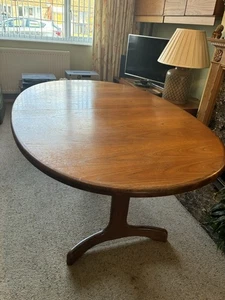 g plan extending oval dining table 1970’s Excellent condition. - Picture 1 of 5