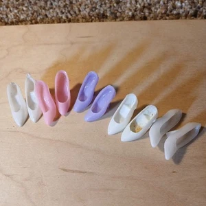 Vintage Barbie Shoes 5 Pair Off Brand Skipper Francie Fashion Dolls - Picture 1 of 5